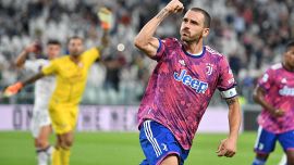 Juve, Bonucci fuori rosa si sfoga sui social. I tifosi con lui, cori contro Lukaku e Cuadrado