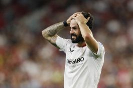 Isco si offre sul mercato e rivela: "Monchi mi aggredì nello spogliatoio"