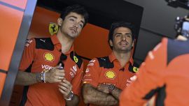 F1, Gp Ungheria: Leclerc polemico, Sainz vuota il sacco sul rinnovo, Verstappen punge Perez, Hamilton ne ha per tutti