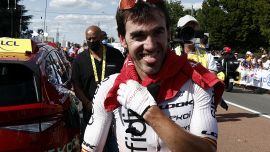 Tour de France 12° tappa: assolo di Ion Izagirre in coda a una giornata folle. Italiani al palo