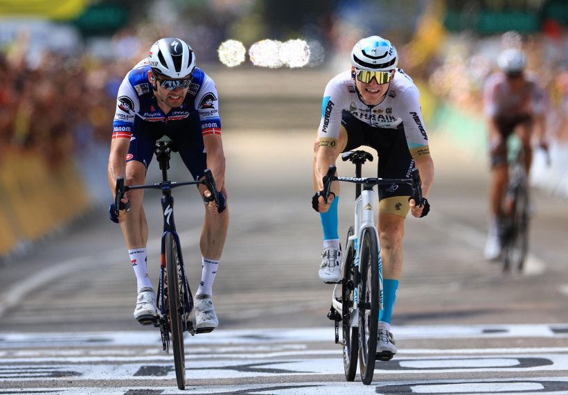 Tour de France 19° tappa: vince Mohoric dedica a Gino Mader. Trentin e Bettiol, rimpianto finale