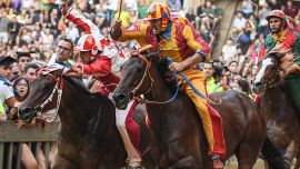 Palio di Siena 2023 tutti contro Tittia: la Selva è la grande favorita