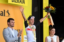 Tour de France 2023 pagelle prima tappa: Adam Yates (10) vince la sfida in famiglia
