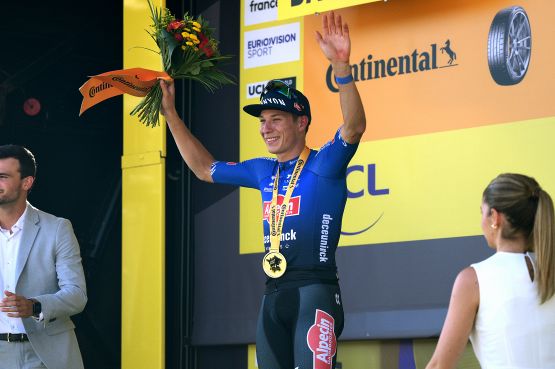 Tour de France 2023 terza tappa pagelle: Philipsen (9) sfrutta MVDP e vince a Bayonne