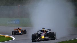 F1 GP Olanda pazzo ma vince sempre Verstappen su Alonso e Gasly. Sainz 5°, Leclerc alla deriva si ritira
