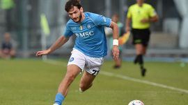 Napoli, tifosi in ansia per Kvaratskhelia: i tanti infortuni in ritiro preoccupano