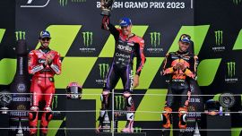MotoGP GP Gran Bretagna: a Silverstone Aprilia festeggia con Espargarò, Bagnaia concede la vittoria