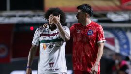 Libertadores: l’ex Real Marcelo da horror, spezza gamba all’avversario e poi scoppia in lacrime