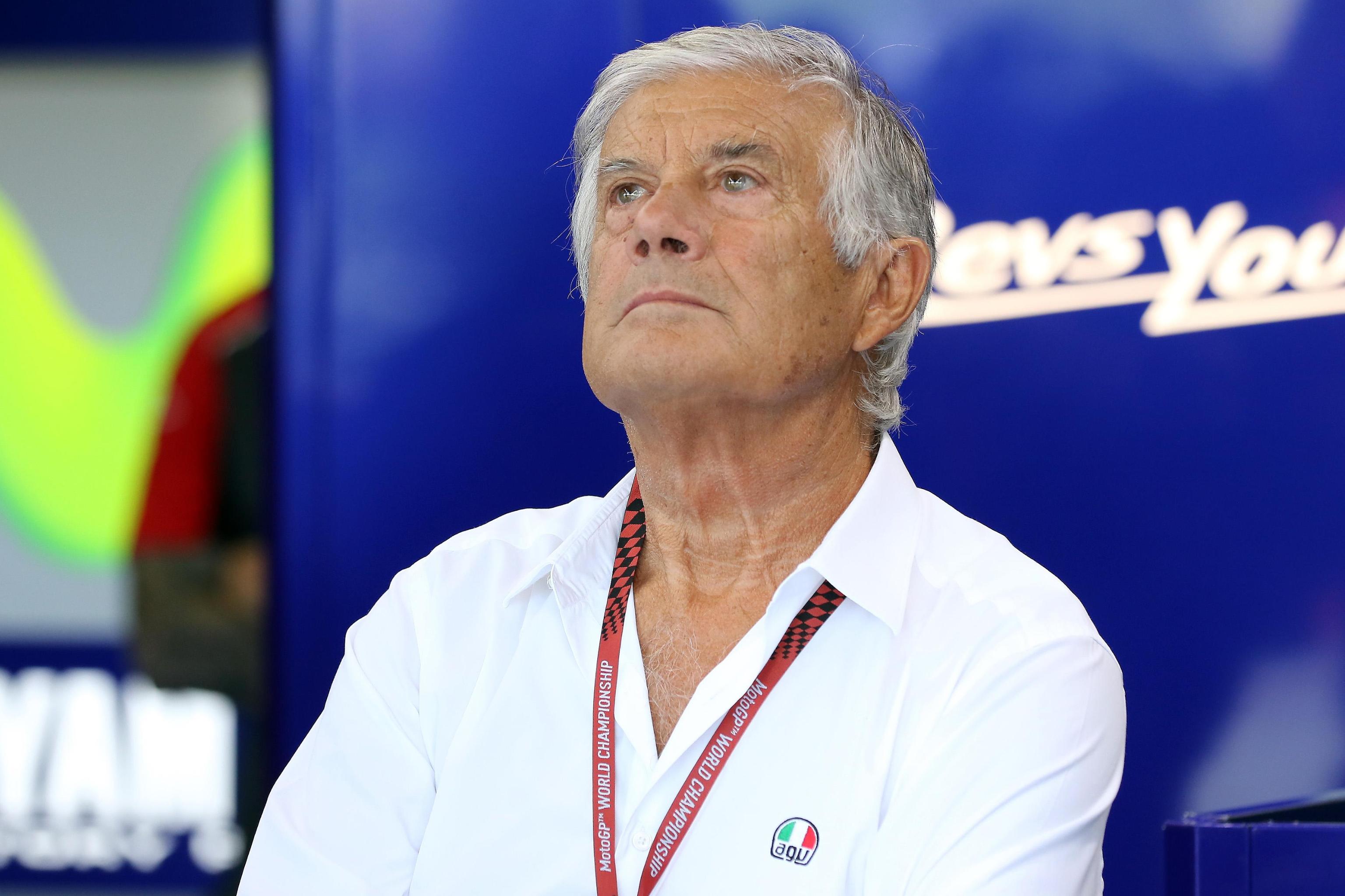 https://wips.plug.it/cips/sport.virgilio.it/cms/2023/08/giacomo-agostini.jpg