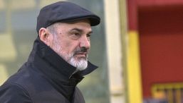 Caos Bari, Vivarini esonerato e Longo sulla via del ritorno: il sindaco guida la protesta contro i De Laurentiis