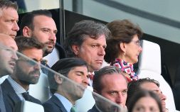 Juventus, Giuntoli sulla graticola: le mosse del ds spaccano la tifoseria