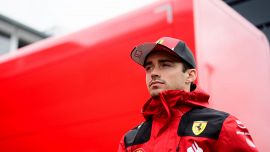 F1, Leclerc a tutto campo: le tensioni in Ferrari, il rinnovo, il rapporto con Sainz