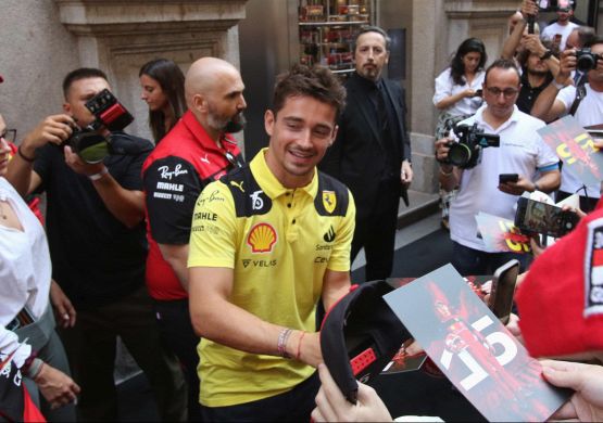 F1, Leclerc compie 26 anni: il buon compleanno è social. Una Ferrari da Mondiale il regalo migliore