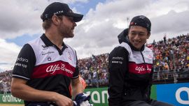 F1, Alfa Romeo conferma Zhou con Bottas per il 2024, ufficiale. Altra porta chiusa per Schumacher