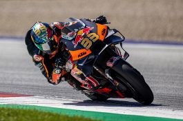 MotoGP Giappone pre qualifiche: tra Bagnaia e Martin gode Binder. Albesiano in Honda, Sterlacchini in Aprilia