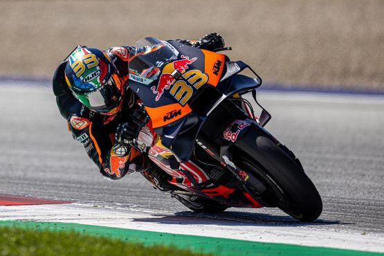 MotoGP Giappone, prove libere: a Binder le pre-qualifiche, Bagnaia c'è. Quartararo e Marquez costretti al Q1