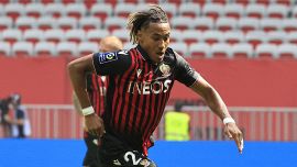 Francia: in salvo Beka Beka del Nizza, minacciava di buttarsi da un ponte