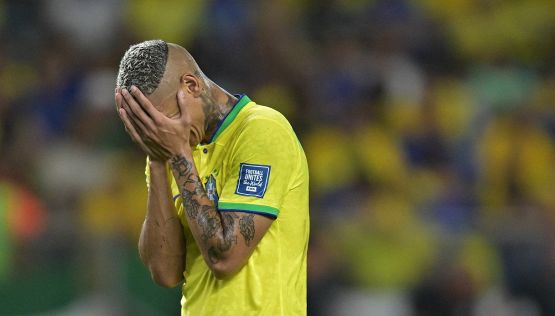 Richarlison choc, scoppia in lacrime in campo e ammette: “Ho bisogno di aiuto”