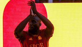 Roma, le immagini della presentazione di Lukaku: spettacolo all'Olimpico