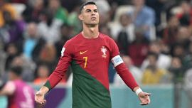 Ronaldo fuori da lista Pallone d’oro, Cr7 esce allo scoperto su Messi e scelta araba