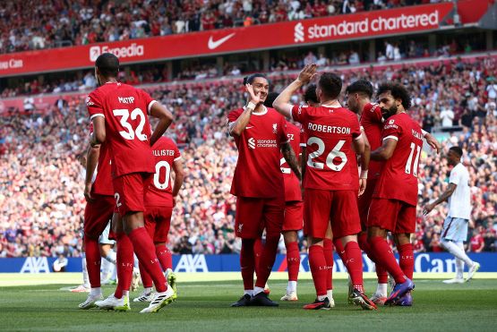 Premier League: Arsenal finale da sogno, che beffa per il Manchester United. Tris del Liverpool. Ancora polemiche su Taylor