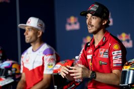 MotoGP, Bagnaia fa progressi: "In moto sto bene e sono pronto per Misano, ma ho un problema alla gamba"