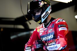 MotoGP, Gp Australia prove libere: Bagnaia parte male, costretto al Q1. Martin in scioltezza, vola la Ktm con Binder