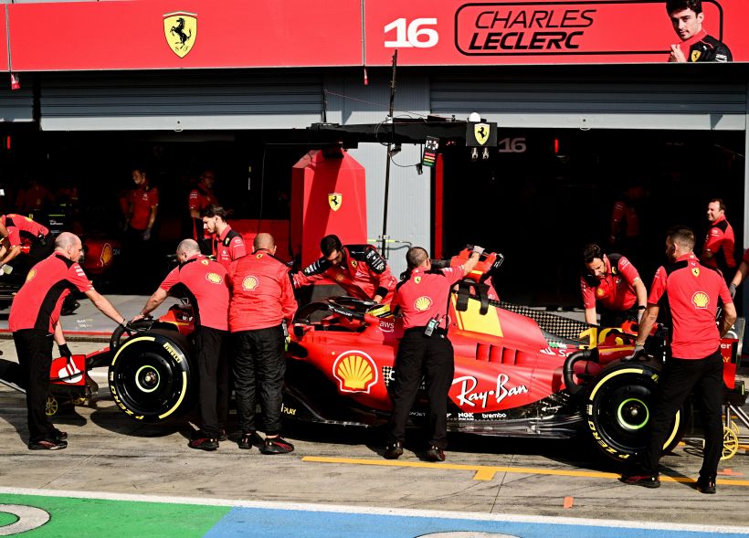 F1, la Ferrari finisce anche nel mirino della Lego: il video parodia diventa virale