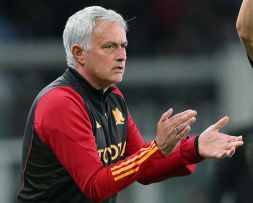 Torino-Roma, Mourinho promuove la squadra. E promette: "A gennaio cambierà tutto"