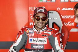 MotoGP, Chi è Michele Pirro: collaudatore e riserva di lusso Ducati che sostituirà Bastianini