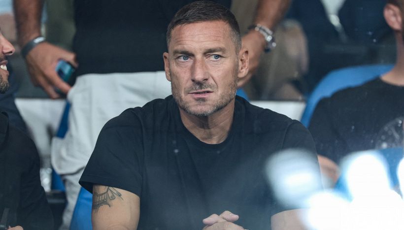 BoboTV, Vieri apre il nuovo format con Totti che si scatena su Mourinho, ritorno alla Roma e Dybala-Lukaku