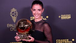 Aitana Bonmatí, chi è la vincitrice del Pallone d'Oro 2023: la centrocampista del Barcellona ha dominato