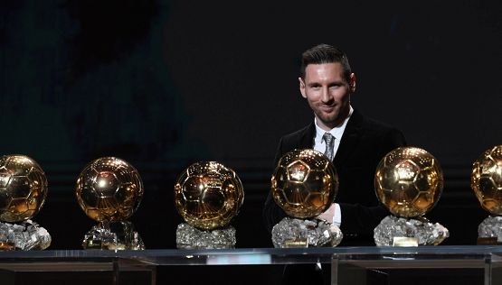 Pallone d’oro a Messi, gli otto successi della Pulce in immagini