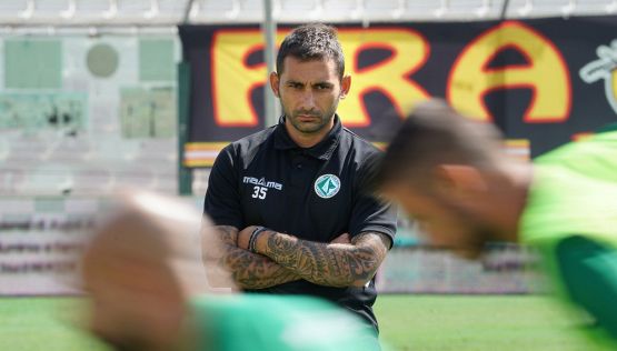 Serie C, Avellino-Potenza: presentazione e probabili formazioni del Monday Night. Lupi in emergenza, lucani col 4-3-3