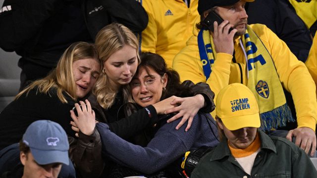 Horror in Brüssel, Spiel unterbrochen.  Das Stadion wurde um Mitternacht evakuiert