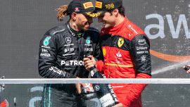 F1, Hamilton in Ferrari: 'Tutta la verità sui contatti con Maranello'. Lewis vuota il sacco