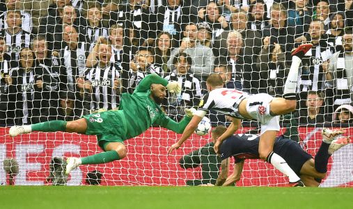 Champions League risultati: Flop Donnarumma, PSG ko col Newcastle, il Manchester City passa nel finale. La classifica