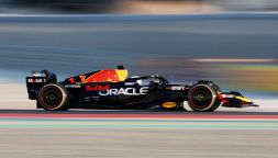 F1, GP Qatar: Verstappen domina da campione, le due McLaren a podio. Leclerc lotta ma è solo 5°