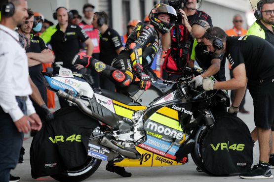 MotoGP, GP Indonesia, Prove Libere: Espargarò si gode l'exploit Aprilia. Bezzecchi: "Pensavo di stare peggio". Martin: "Bagnaia? Sente la pressione"