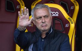 Sassuolo-Roma 1-2: Mourinho polemico in tv, parla solo portoghese e va via