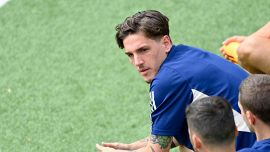 Scommesse, Zaniolo continua la difesa: mamma Francesca manda una frecciata a Corona