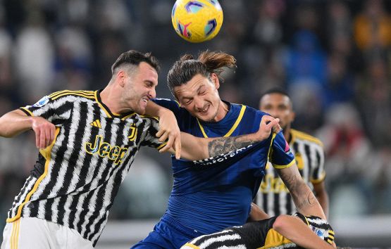 Verona, sponsorizzazioni con fatture false: perquisita la sede del club che però smentisce