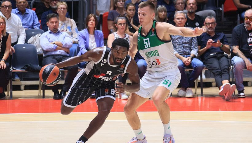 Basket Eurolega, Virtus Bologna-Olympiakos: Banchi non si fida dei greci. Smith in dubbio (e ai saluti?)