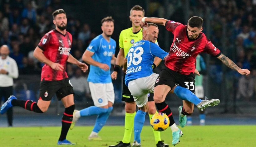 Napoli-Milan, moviola: l’entrata di Maignan, la posizione di Giroud e il rosso