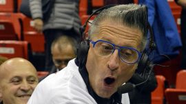 Volley, Lucchetta stroncato da Aldo Grasso: critiche alla telecronaca di Modena-Milano di Superlega