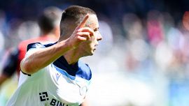 Lazio, Marusic eroe: salva la vita al suo agente minacciato con pistola