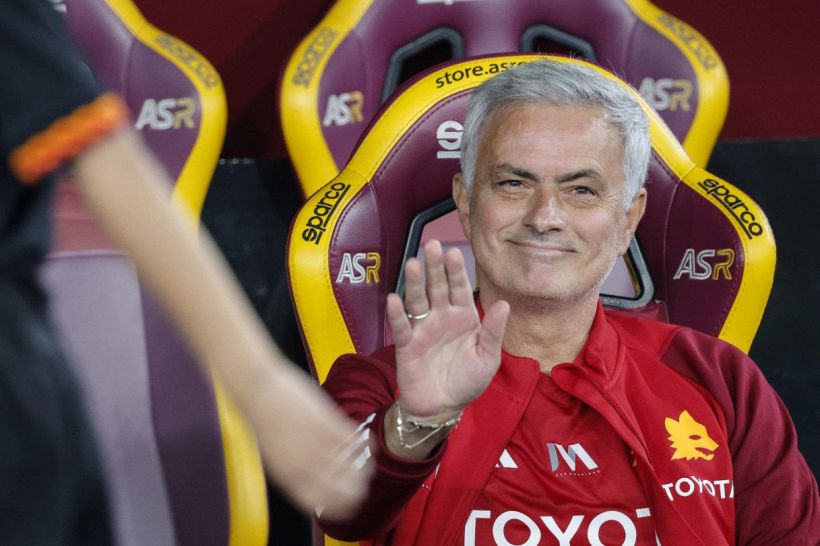 Cagliari-Roma 1-4, Mourinho trema per l'infortunio di Dybala: "Non sono ottimista"