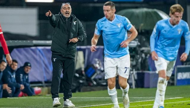 Feyenoord-Lazio, Sarri se la prende coi suoi calciatori: "In Champions siamo con l'acqua alla gola"