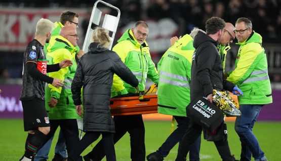 Bas Dost, dopo la grande paura ora rischio stop carriera: torna a casa con defibrillatore