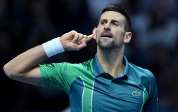 Tennis ATP Finals, Djokovic piega Rune dopo una maratona martedì la sfida a Sinner che si affida a Torino